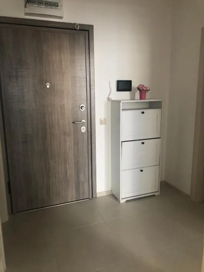 Apartment Tintyava Garden ソフィア