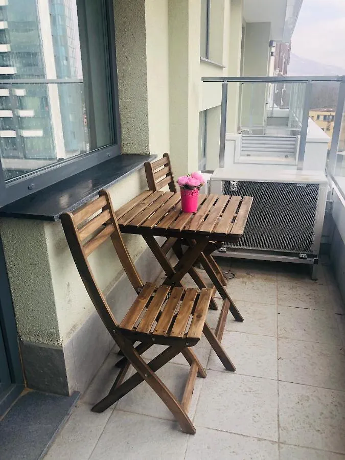 Apartment Tintyava Garden ソフィア
