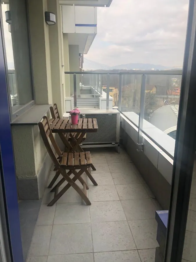 Apartment Tintyava Garden ソフィア 0*,